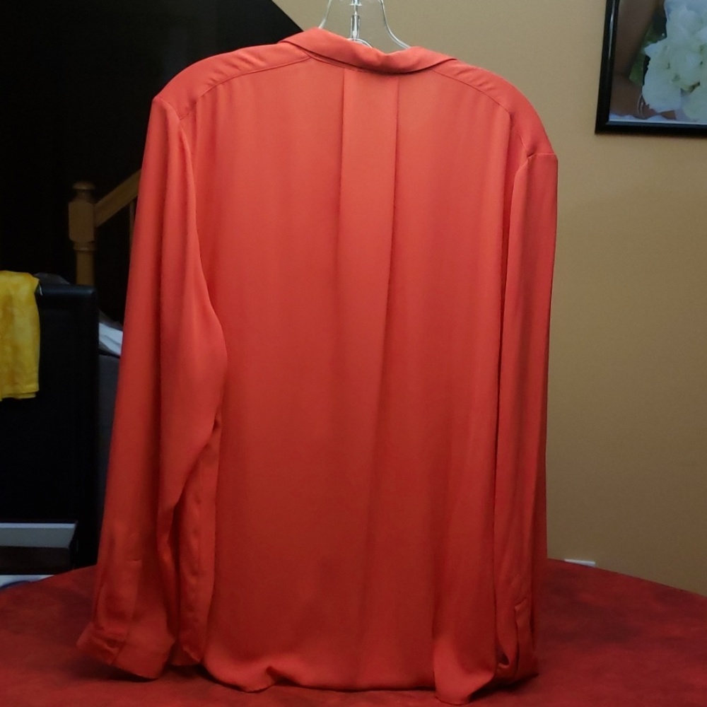 Red blouse - Picture 2 of 4